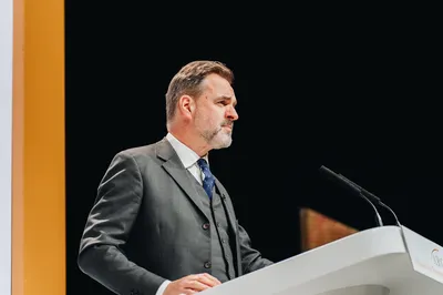 Niall Ferguson